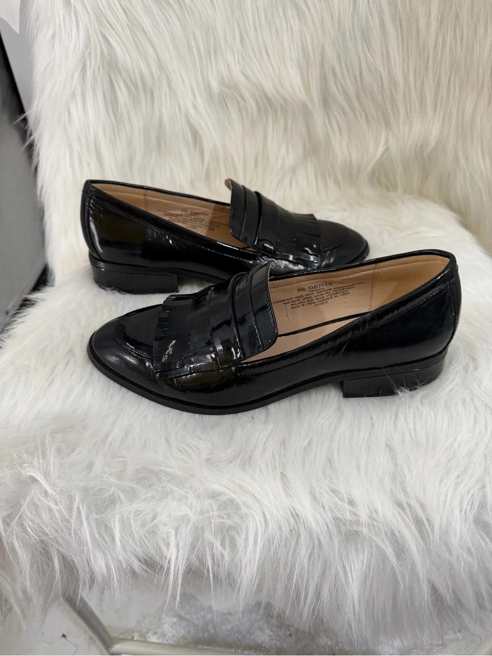 Isaac Mizrahi IMNYC Black Patent Leather Fringe Tassel Loafer, Veronica, Sz 8